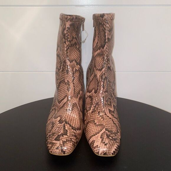 Steve Madden Shoes - Steve Madden Woman HARL Animal Print Bootie Size: 8M